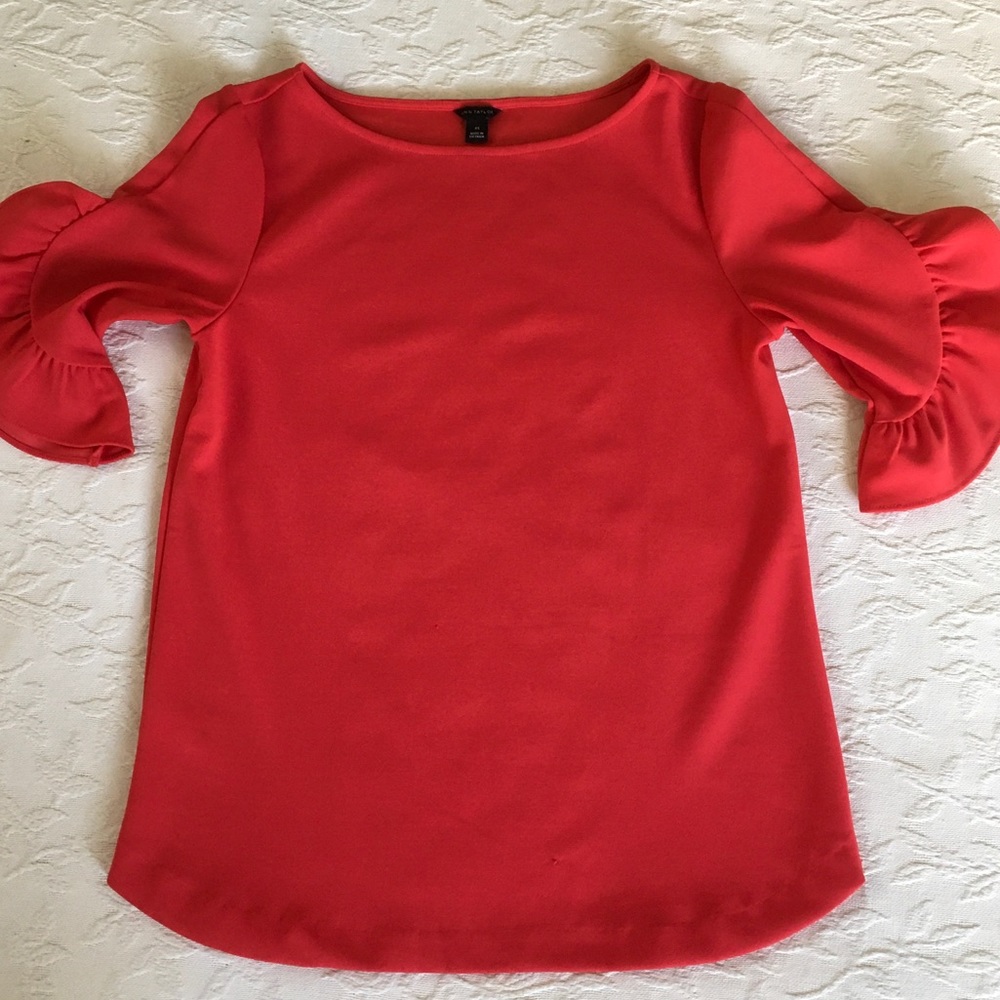 ANN TAYLOR Red Top w/ Ruffle Sleeves Women’s XS